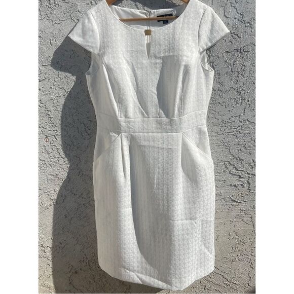 Tahari SZ 10 Elegant White Textured Cap-Sleeve Sheath Midi Dress Keyhole Detail - Picture 1 of 7